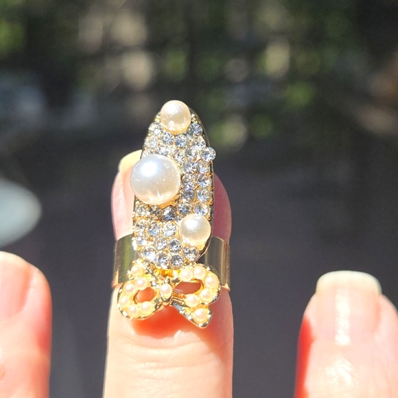 Natural Edge Kharma Collection Jewelry - Gold and White Crystal & Pearl Midi "Nail" Ring